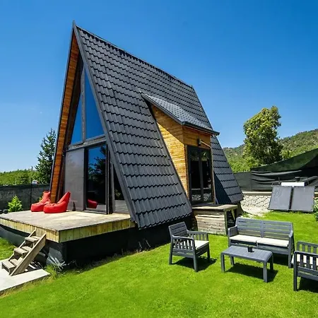 Villa 2 Kisilik, Doga Icerisinde Balayi Villasi - Awz 313